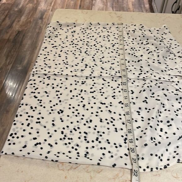 Ann Taylor LOFT NWOT Dalmatian print button down top SZ SP. small petites. - Picture 9 of 11